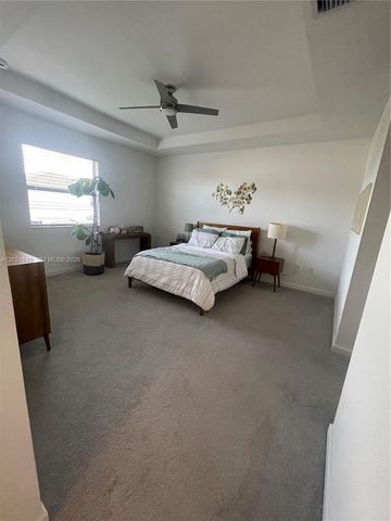 11942 SW 239th St, Homestead, FL 33032