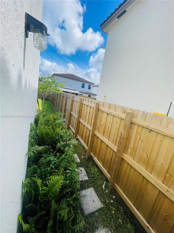 11942 SW 239th St, Homestead, FL 33032