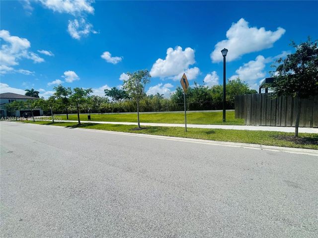 11942 SW 239th St, Homestead, FL 33032