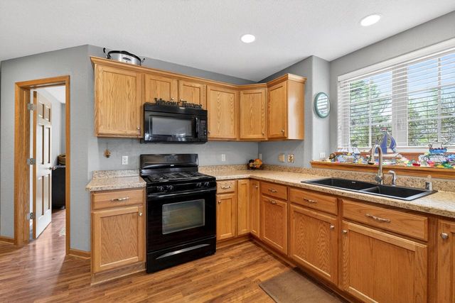 760 Mill Pond ROAD, Dousman, WI 53118