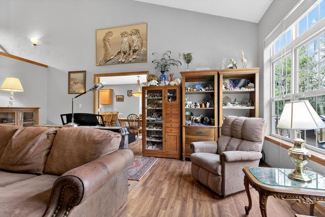 760 Mill Pond ROAD, Dousman, WI 53118