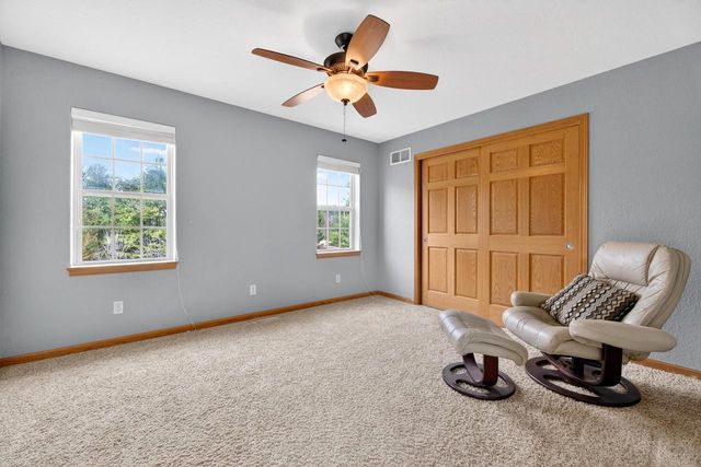 760 Mill Pond ROAD, Dousman, WI 53118