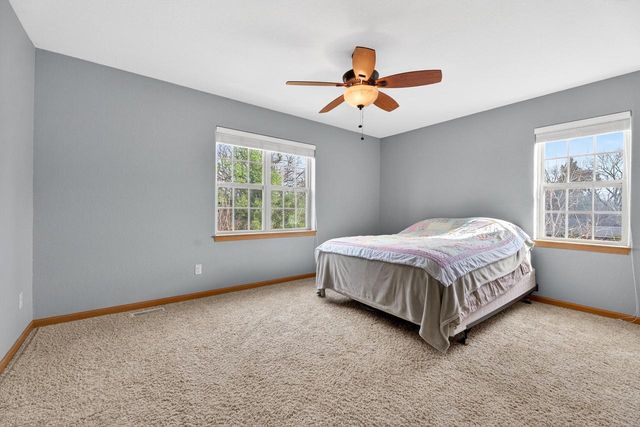 760 Mill Pond ROAD, Dousman, WI 53118