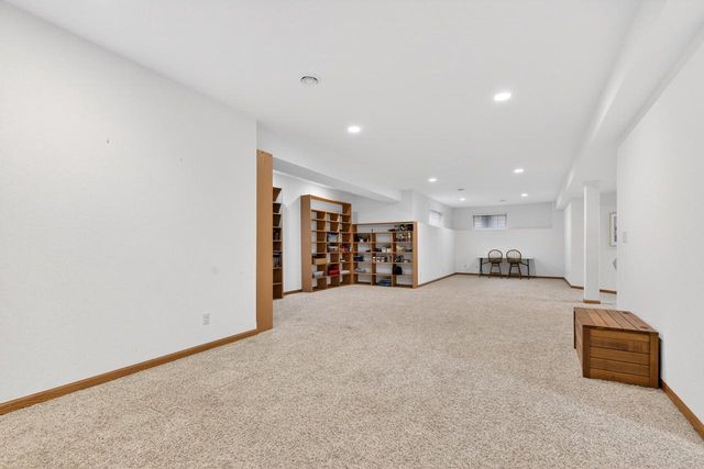 760 Mill Pond ROAD, Dousman, WI 53118
