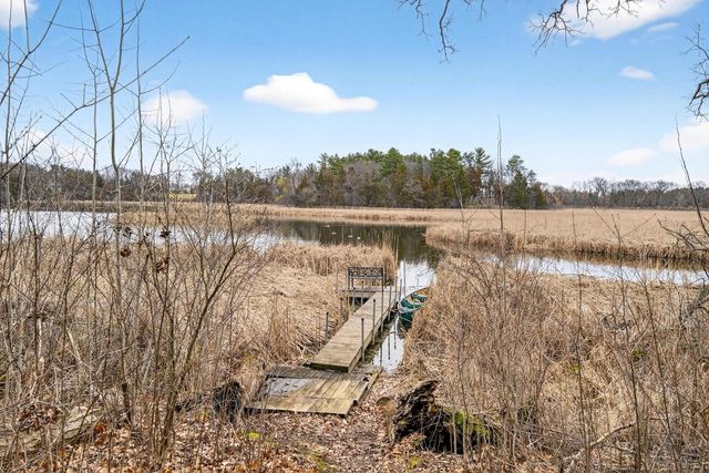 760 Mill Pond ROAD, Dousman, WI 53118