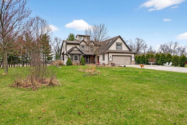 760 Mill Pond ROAD, Dousman, WI 53118