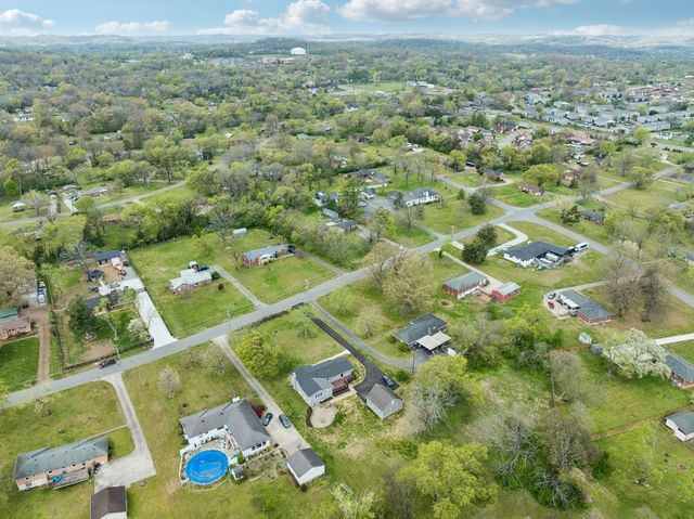 207 Donna Dr, Madison, TN 37115