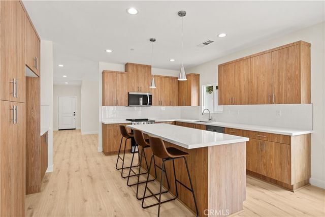 9263 Duncan Avenue, Riverside, CA 92503