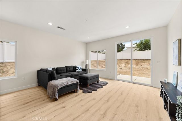9263 Duncan Avenue, Riverside, CA 92503