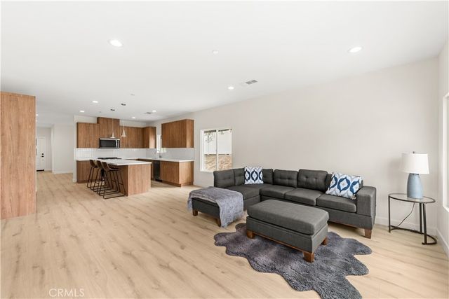 9263 Duncan Avenue, Riverside, CA 92503