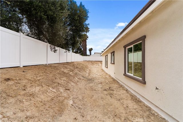 9263 Duncan Avenue, Riverside, CA 92503