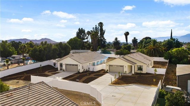9263 Duncan Avenue, Riverside, CA 92503