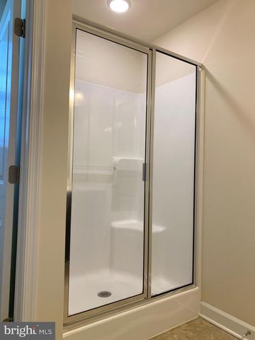 6922 LUNETTE LN, Spotsylvania, VA 22553