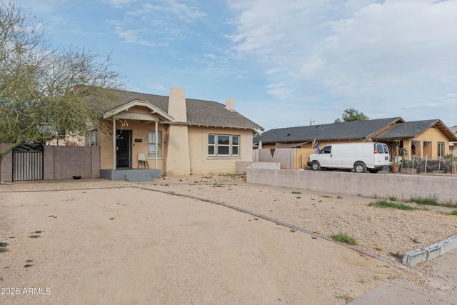 2032 W ADAMS Street, Phoenix, AZ 85009