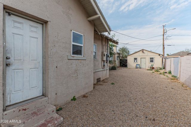 2032 W ADAMS Street, Phoenix, AZ 85009