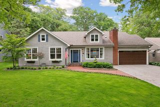 5220 W 56th Street, Edina, MN 55436