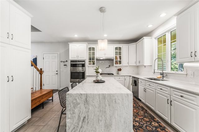 481 Glen Hill Drive, North Kingstown, RI 02874