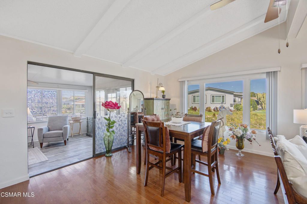 Image 10 of property listing at 114 Poinsettia Gardens Drive 114, Ventura, CA 93004