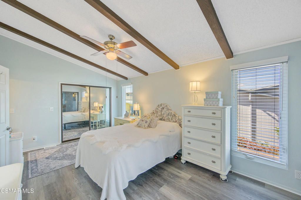 Image 18 of property listing at 114 Poinsettia Gardens Drive 114, Ventura, CA 93004