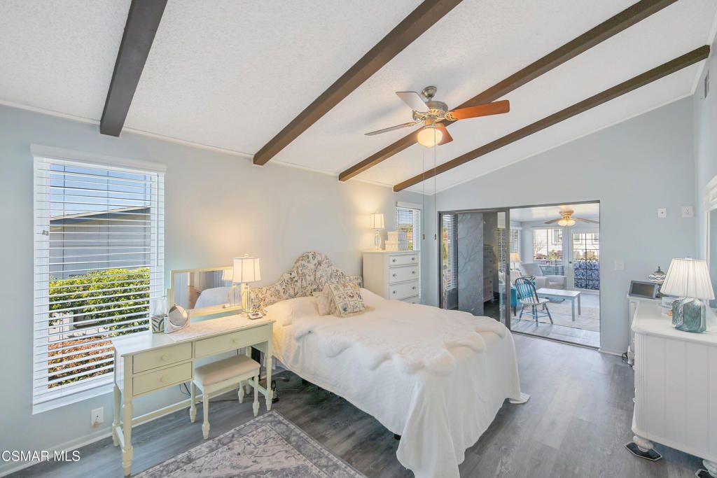 Image 19 of property listing at 114 Poinsettia Gardens Drive 114, Ventura, CA 93004