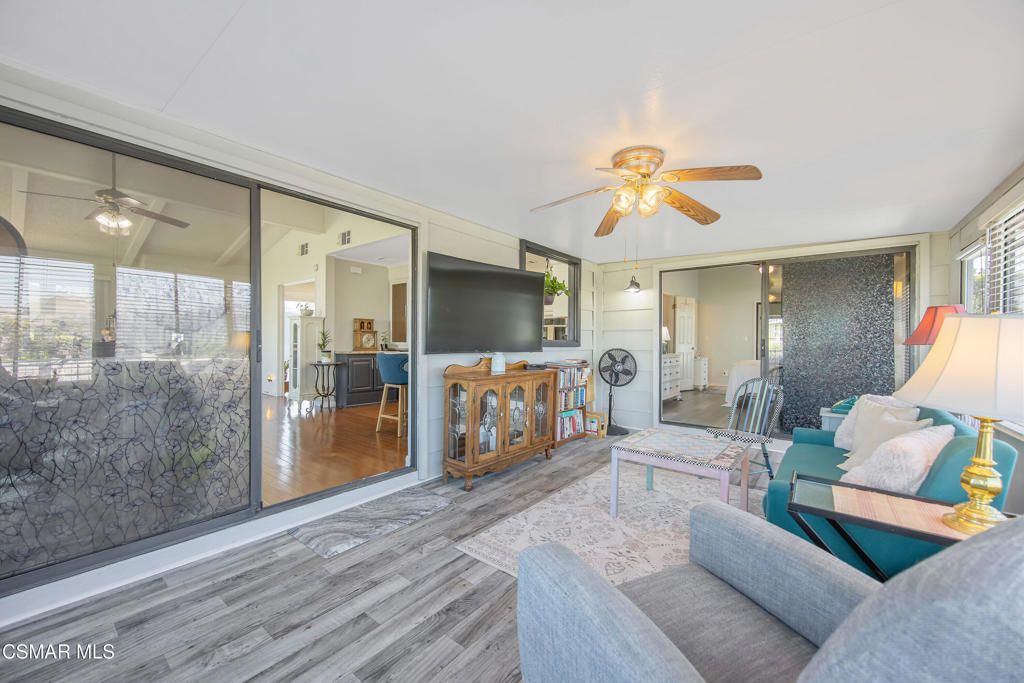 Image 28 of property listing at 114 Poinsettia Gardens Drive 114, Ventura, CA 93004