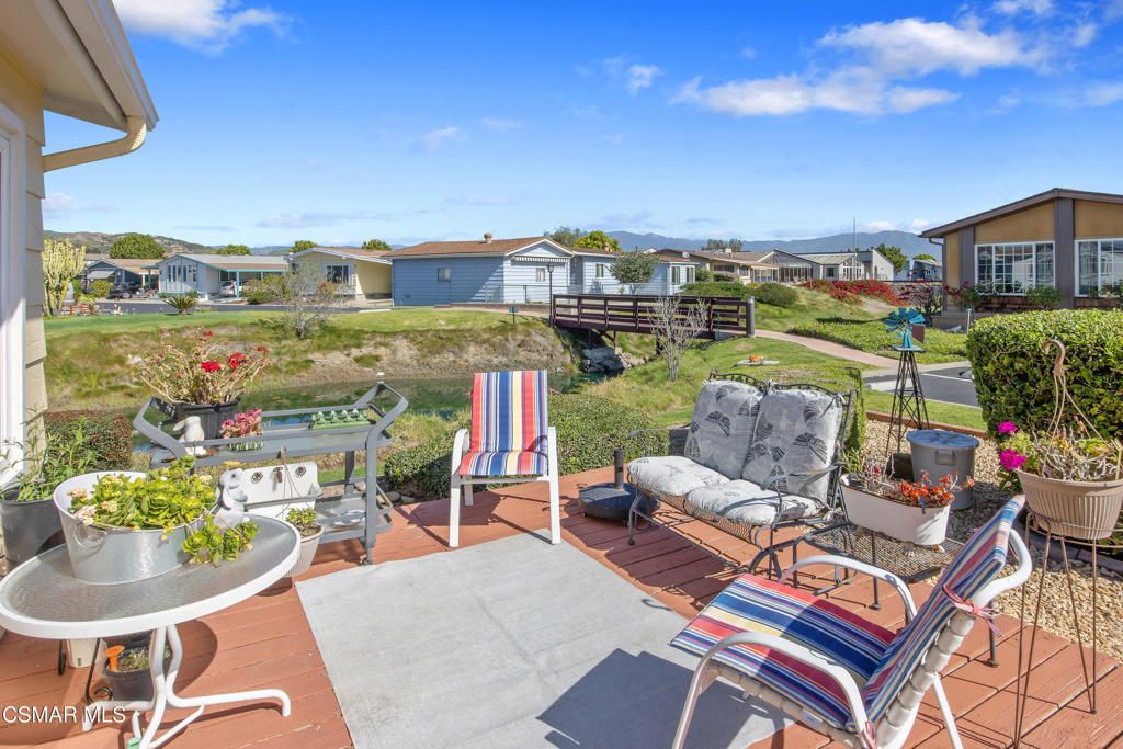 Image 30 of property listing at 114 Poinsettia Gardens Drive 114, Ventura, CA 93004
