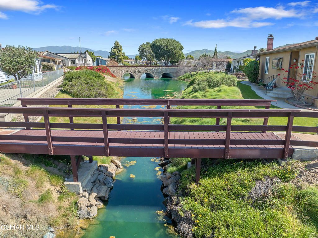 Image 33 of property listing at 114 Poinsettia Gardens Drive 114, Ventura, CA 93004