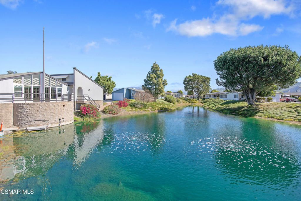 Image 34 of property listing at 114 Poinsettia Gardens Drive 114, Ventura, CA 93004