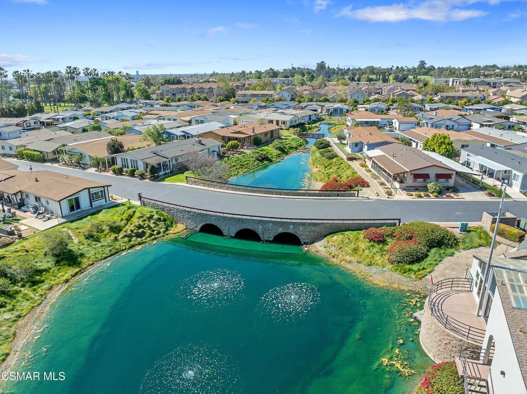 Image 40 of property listing at 114 Poinsettia Gardens Drive 114, Ventura, CA 93004