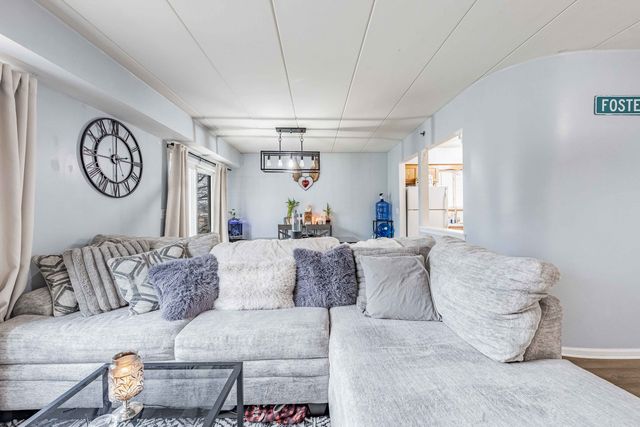 9527 S 54th Avenue 2B, Oak Lawn, IL 60453