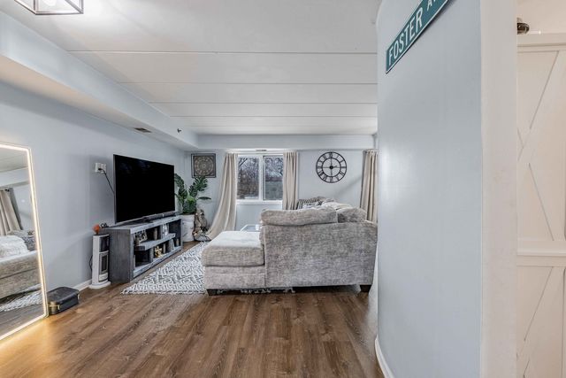 9527 S 54th Avenue 2B, Oak Lawn, IL 60453