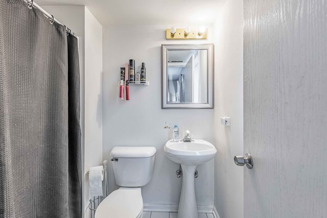 9527 S 54th Avenue 2B, Oak Lawn, IL 60453