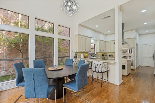 7 Queensview Court, Dallas, TX 75225