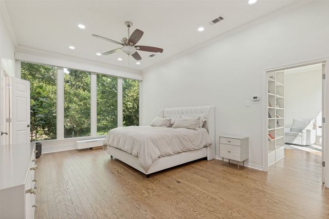 7 Queensview Court, Dallas, TX 75225
