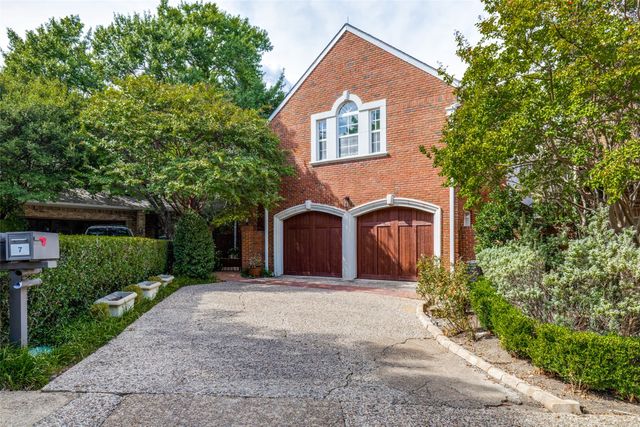 7 Queensview Court, Dallas, TX 75225