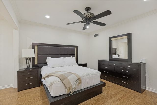 7 Queensview Court, Dallas, TX 75225