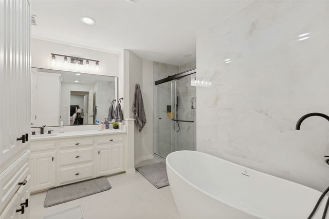 7 Queensview Court, Dallas, TX 75225