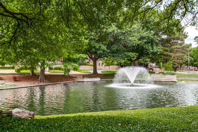 7 Queensview Court, Dallas, TX 75225