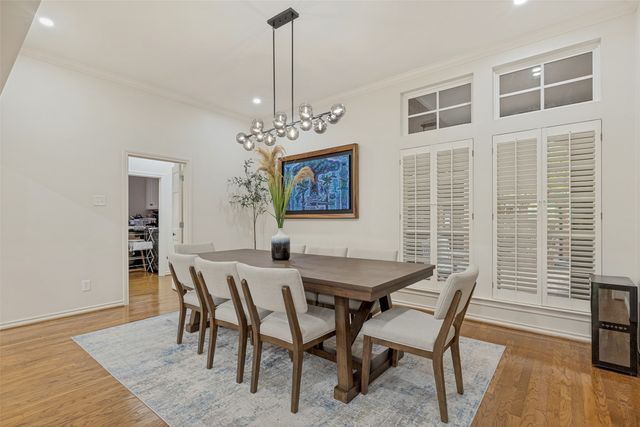 7 Queensview Court, Dallas, TX 75225