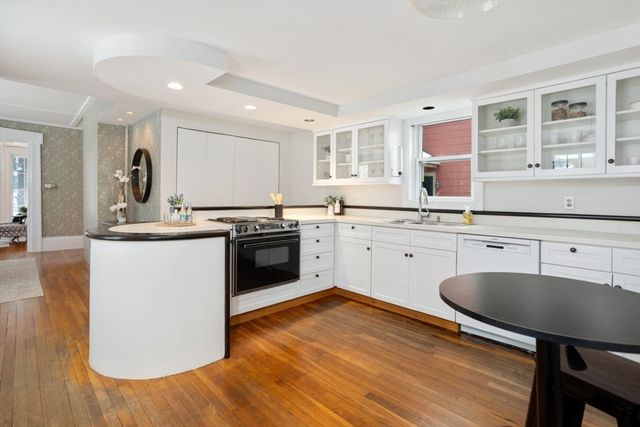 62 Cottage Street, Melrose, MA 02176