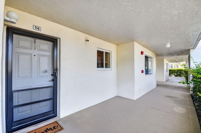 3186 VIA POINCIANA 114, Lake Worth, FL 33467