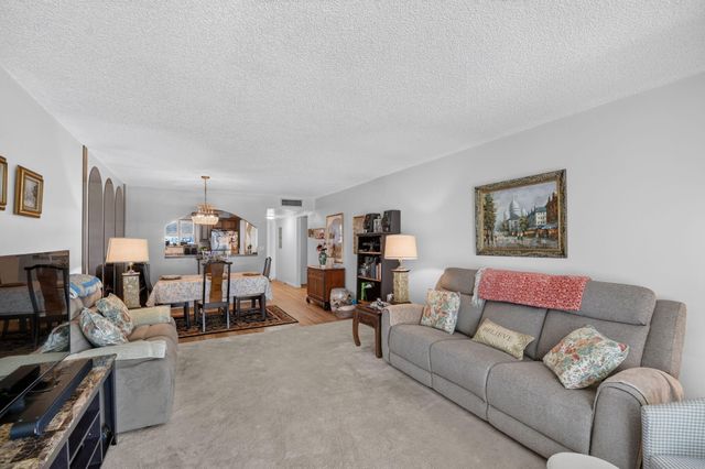 3186 VIA POINCIANA 114, Lake Worth, FL 33467