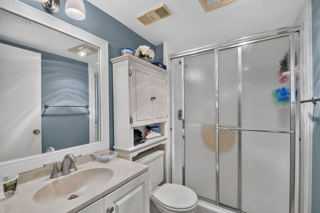 3186 VIA POINCIANA 114, Lake Worth, FL 33467