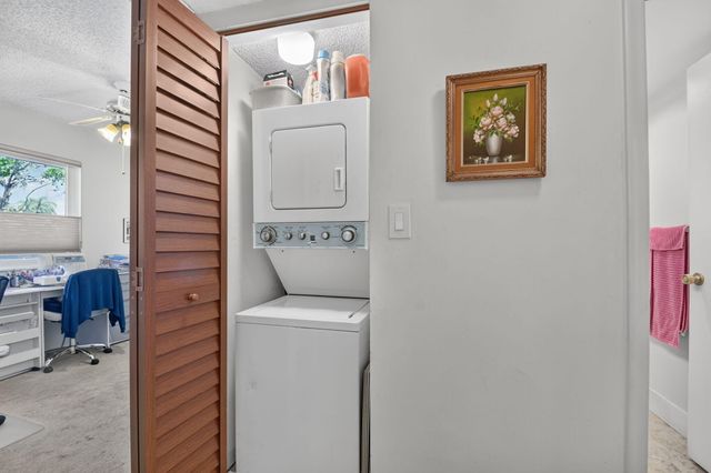 3186 VIA POINCIANA 114, Lake Worth, FL 33467