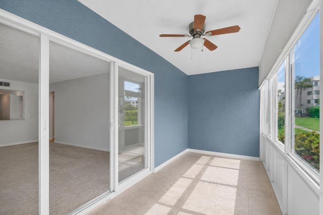 3186 VIA POINCIANA 114, Lake Worth, FL 33467