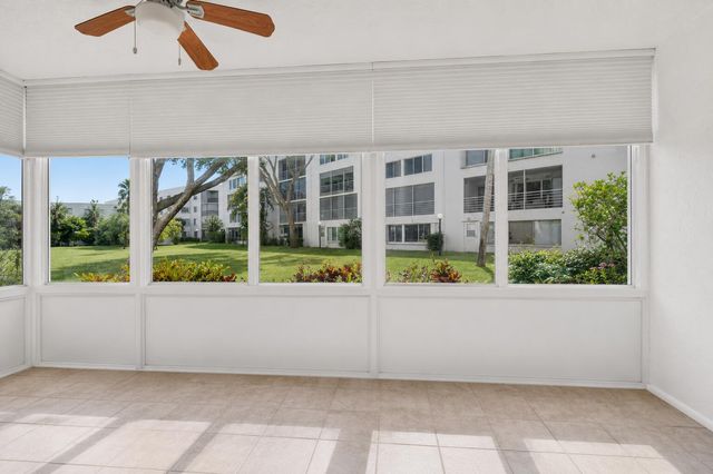 3186 VIA POINCIANA 114, Lake Worth, FL 33467