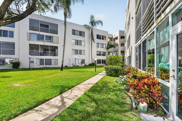 3186 VIA POINCIANA 114, Lake Worth, FL 33467