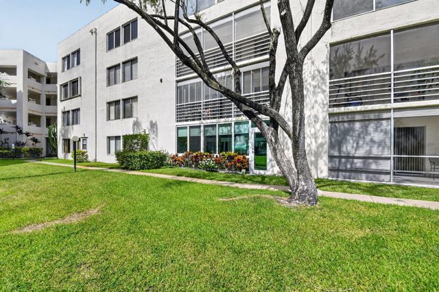 3186 VIA POINCIANA 114, Lake Worth, FL 33467
