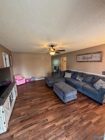 508 Pickens Street SE, Attalla, AL 35954