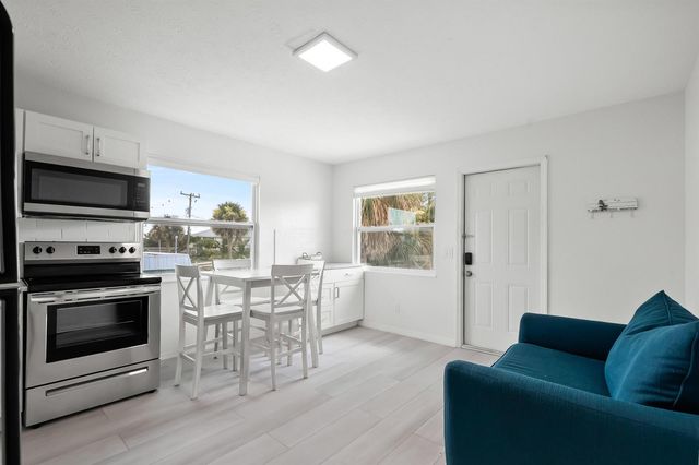 336 Hernando Street Unit D, Fort Pierce, FL 34949